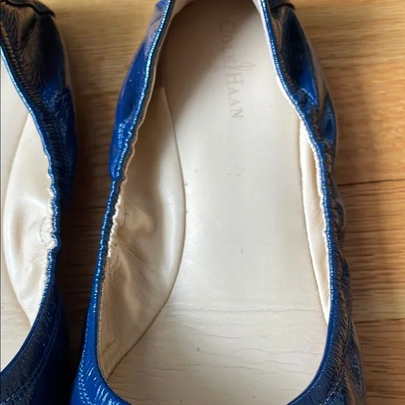 Cole Haan Navy Blue Patent Leather Ballet Flats Shoes Women Rounded Toe 9B Bow - Picture 2 of 7